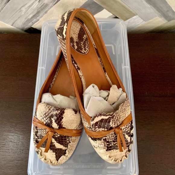 KATE SPADE Snake Leather Moccasin Loafer 8.5 - Picture 1 of 7